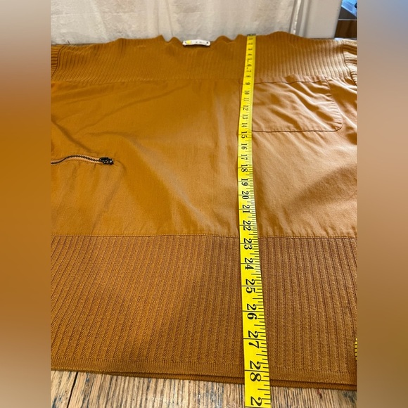 💛 LAURÈL – Bi-Material Mustard Top (Size 38) - Picture 11 of 13